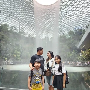 Jewel Changi Air Port | Paket One Day Trip Singapore via Batam